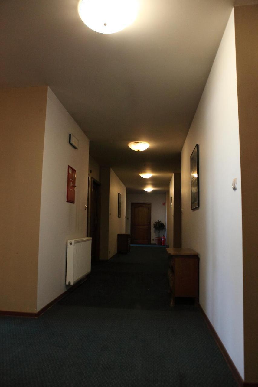 Katrina Lejlighedshotel Ostrzeszów Eksteriør billede